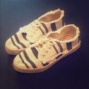 Loeffler Randall Espadrilles/Tie Shoes